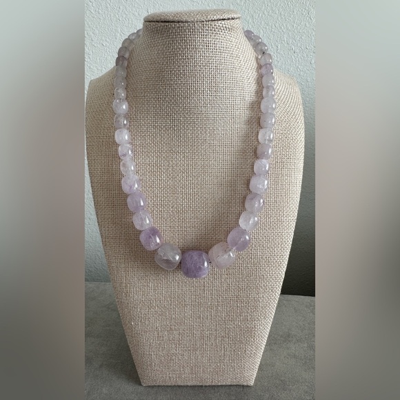 Misty Lilac Quartz Graduated Bead Necklace by Jay King - Picture 4 of 12